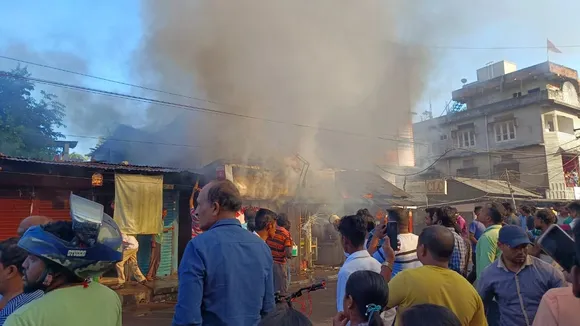 Guwahati: Massive Fire Breaks out at Fatasil Ambari