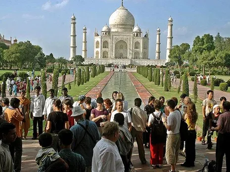 Delhi: 30 Foreign Nationals Deported for Overstaying without Valid Visa