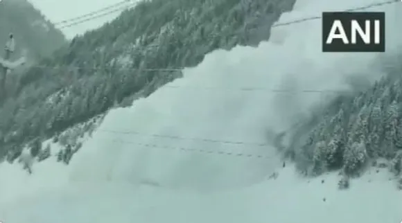 Snow Avalanche Hits Kashmir's Sonamarg