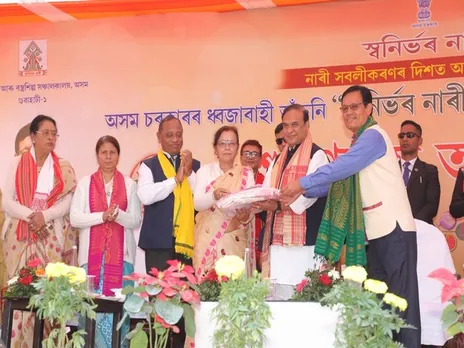 Assam Starts Large-Scale Procuring Of Hand-Woven Items To Boost Handloom Industry