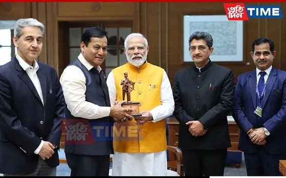 National Maritime Celebrations Begin With PM Wearing ‘First Merchant Navy Flag’