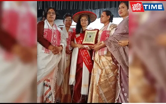 Nandini Editor Maini Mahanta Presented With Nari Karma Prerona Award