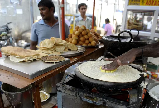 Health Ministry Proposes 100 Food Streets in 100 Districts Across Country