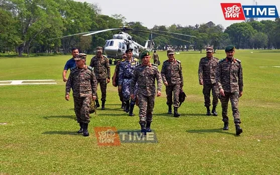 CDS Visits Forward Areas in North Bengal & HQ Trishakti Corps of Indian Army