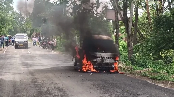 Moving Vehicle Catches Fire in Assam’s Sonari
