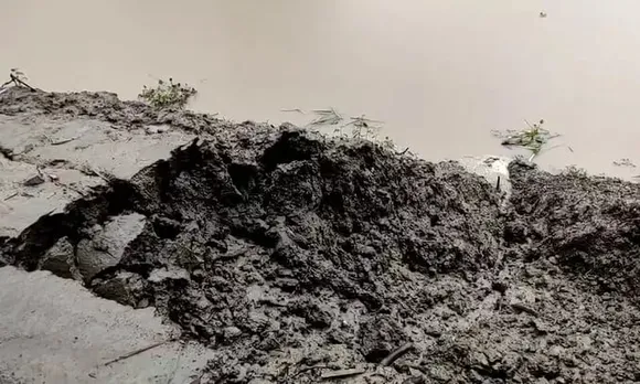 Assam: Embankment Breach Poses Threat to Barpeta Residents