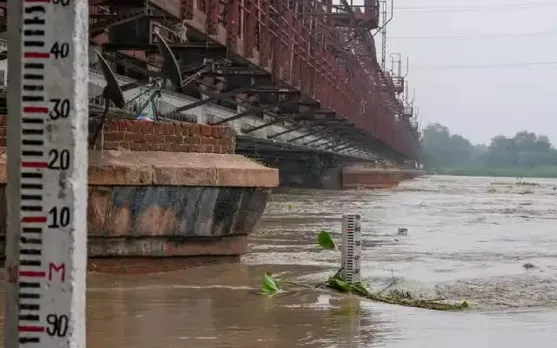 Delhi Floods: Key Roads Remain Inundated, Yamuna Continues To Overflow