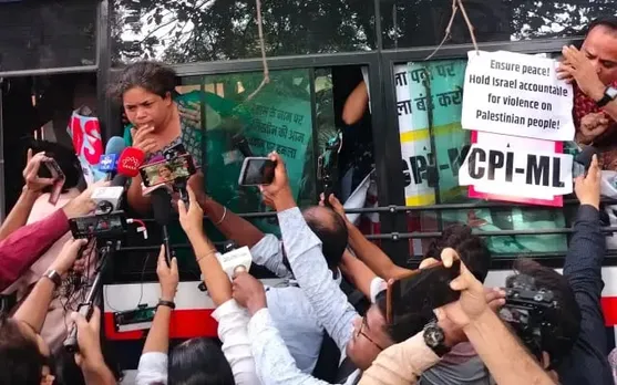 Delhi: Cops Detain Over 50 Pro-Palestine Protestors From Jantar Mantar