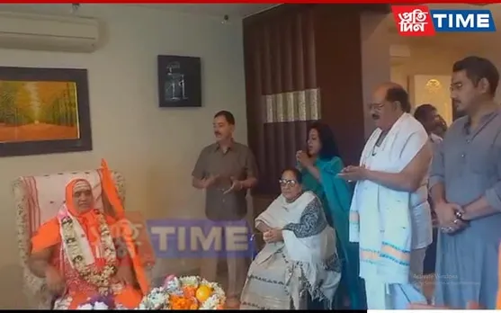 Jayanta Baruah, Family Seek Blessings of Jagadguru Shankaracharya Adokshjanand Dev