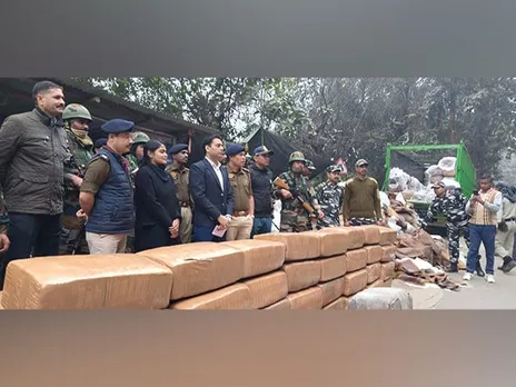 Tripura Police Seize 410kg Cannabis Worth Rs 41 Lakh From 2 Cars; Driver Flees