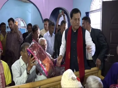 Sonowal Celebrates New Year with Elderly Residents at Dibrugarh Old Age Home