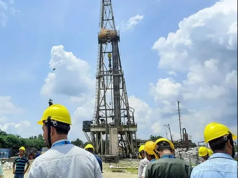 Explosion at Oil Field in Assam's Duliajan Claims One Life, Five Injured