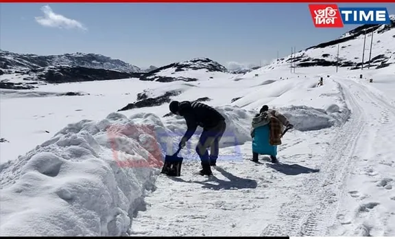 Snowfall in Tawang District Disrupts Traffic, Border Roads Organisation Steps Up