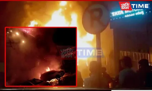 Massive Fire Engulfs Car Showroom in Karnataka, 6 Vehicles Destroyed