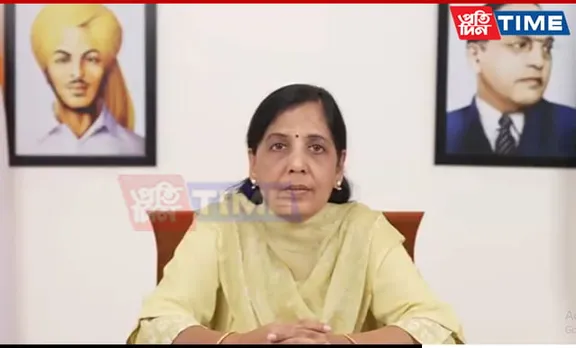 Delhi CM's Wife Accuses Central Govt of Targeting Him, Questions Motives