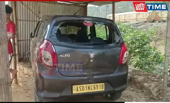 Guwahati: Drunk Youths Vandalise Cab Driver's Car On Holi