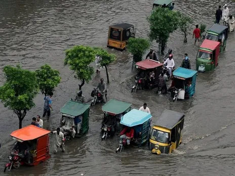 Torrential Rains Batter Balochistan; Highway Shut, 6 Dead, Dozens Injured