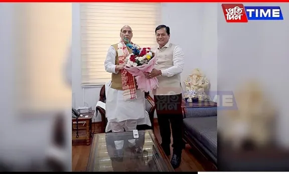 Sarbananda Sonowal Calls on Rajnath Singh in Delhi, Compliments on Reassuming Charge