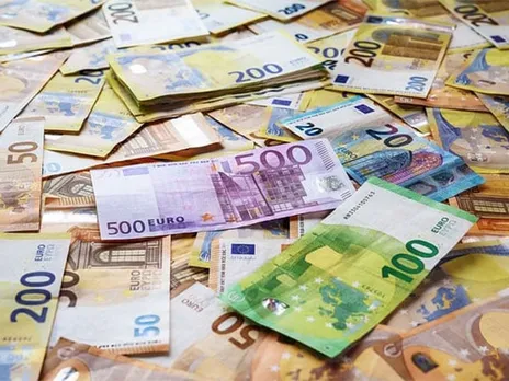 Foreign Institutional Investors Bullish on Indian Sectors, Pouring Billions