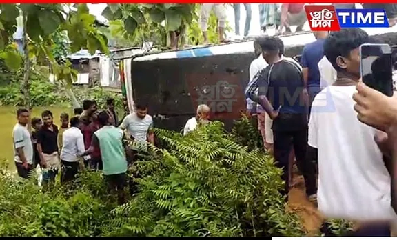 Assam: More Than 20 Injured in Bus Mishap; Driver's Recklessness Suspected