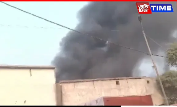Massive Fire Engulfs Factory in Delhi’s Alipur; No Injuries Reported