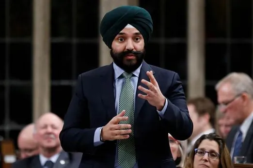 US airport officials ask Canadian Minister to take off his turban