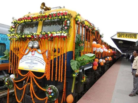 Tripura gets its bi-weekly Humsafar Express from Agartala to Bengaluru