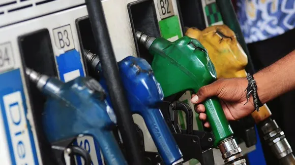 Petrol, diesel prices cut by 1 paise and not 60; companies state typo