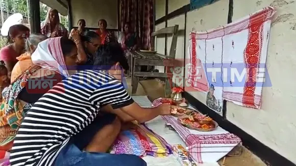 Protest at Jagun; family of Dinanath Upadhyay offer prayers to Paresh Baruah