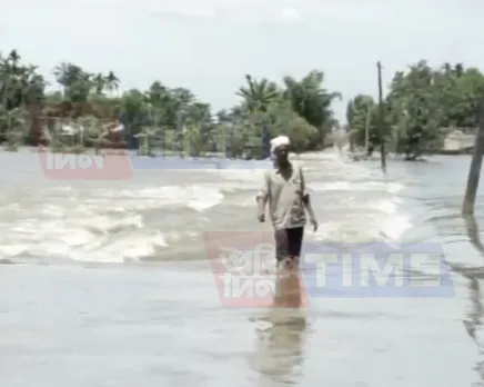 Death toll in Assam flood reaches 34 | Three districts still remain submerged