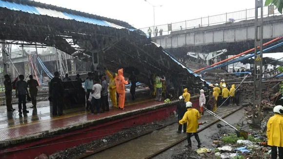 Bridge collapses in Mumbai’s Andheri, five injured
