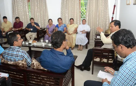 CM Sonowal takes stock of education scenario in Dibrugarh