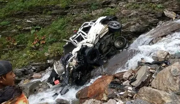 Road Accident : 11 killed in HP