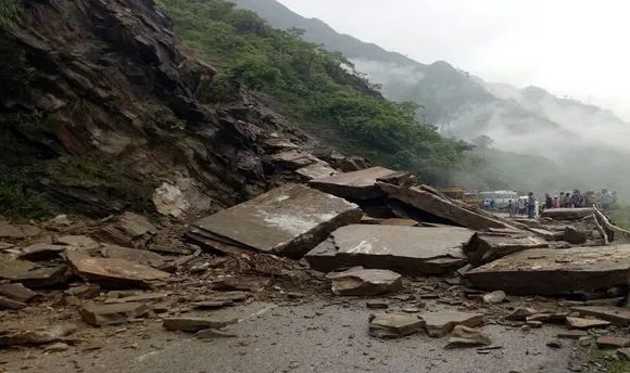 After Kerala and Assam, flood wrecks havoc in Himachal , Chattisgarh