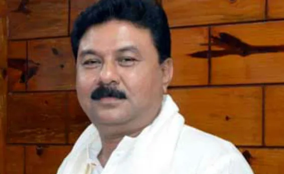 BJP displays play card at Assam Legislative Assembly