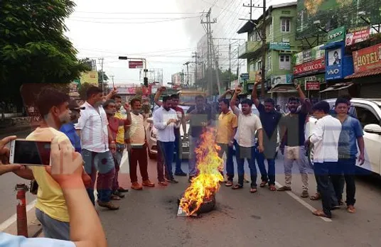Mixed reactions to Bharat Bandh in Guwahati