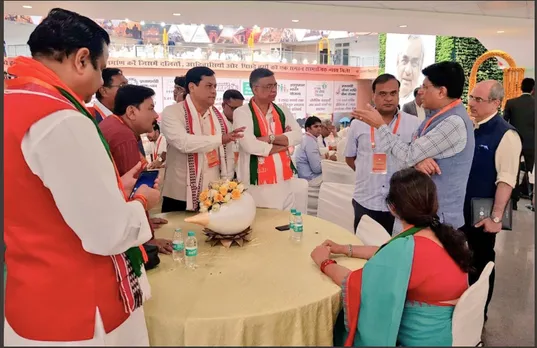 BJP keeps Assamese-Bengali balanced on infiltration
