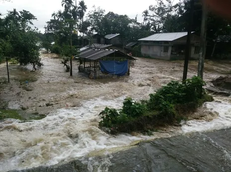 Fresh wave of floods hits Assam
