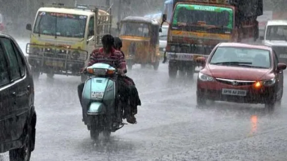 Heavy rains cripple Chennai