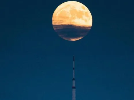 China to launch artificial moons