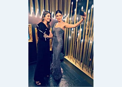 Anushka unveils her interactive wax statue at Madame Tussauds