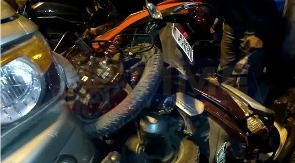 Bolero hits eight vehicles in Jayanagar
