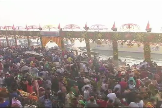 India celebrates Gurpurab, Kartik Purnima today
