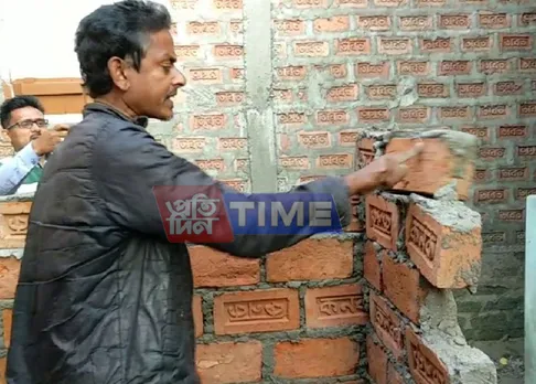 Massive corruption in construction of Swachh Bharat toilets