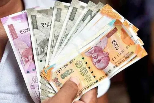 Nepal bans Indian notes above Rs 100