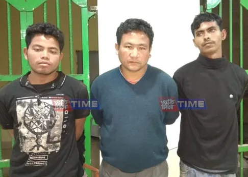 Three poachers with arms nabbed
