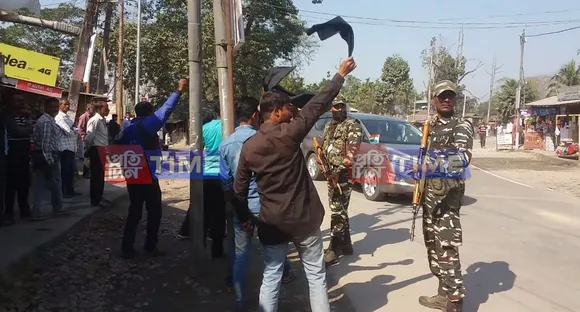 Black Flags waved at CM Sonowal’s convoy again