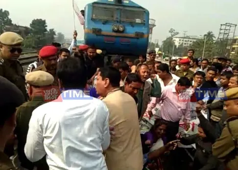 CAB: AJYCP stages rail blockade across the State