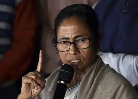 Assam ‘Deputy-CM’ involved in Saradha scams: Mamata