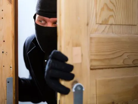 Burglars loot property worth lakhs in Guwahati